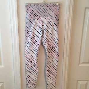 Fabletics Highwaisted Powerhold Legging